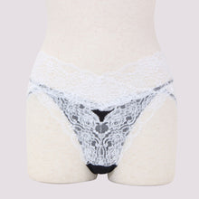 Load image into Gallery viewer, Lace Shorts 厘士內褲
